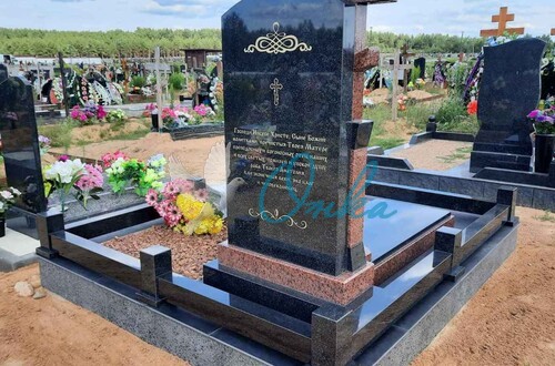 Примеры готовых памятников и оград